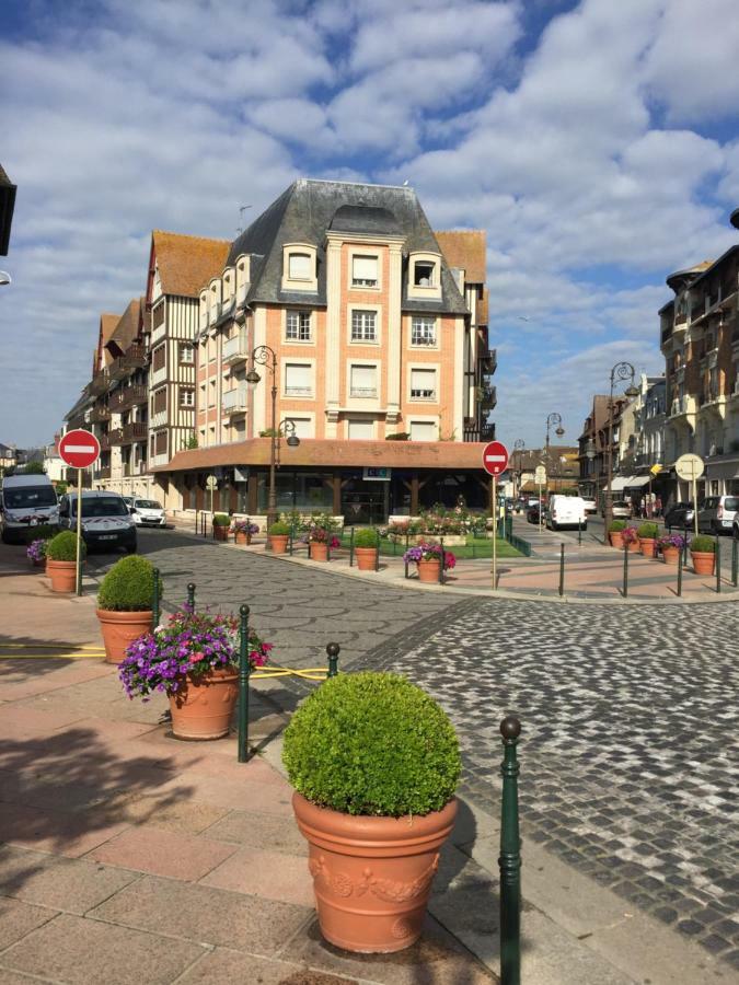 Coeur Deauville Grand 3 Pieces Avec Parking מראה חיצוני תמונה